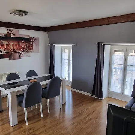 T3 Hypercentre * ディジョン